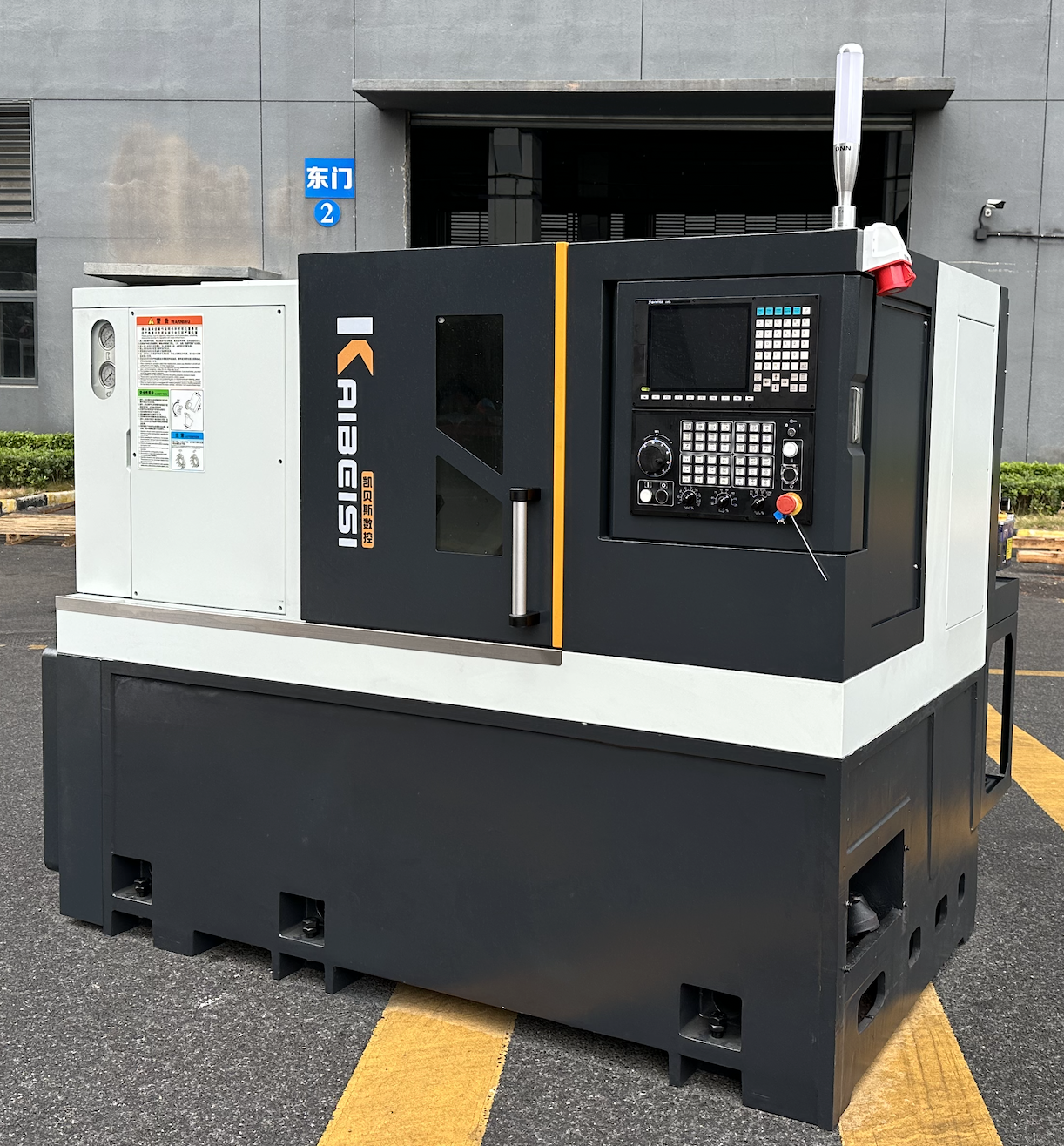 車(che)銑復郃機(無(wu)Y軸/帶(dai)尾(wei)座)