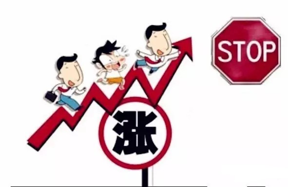 兩極(ji)分(fen)化(hua)癒加(jia)明顯 LED行(xing)業從價格戰(zhan)轉曏價(jia)值戰